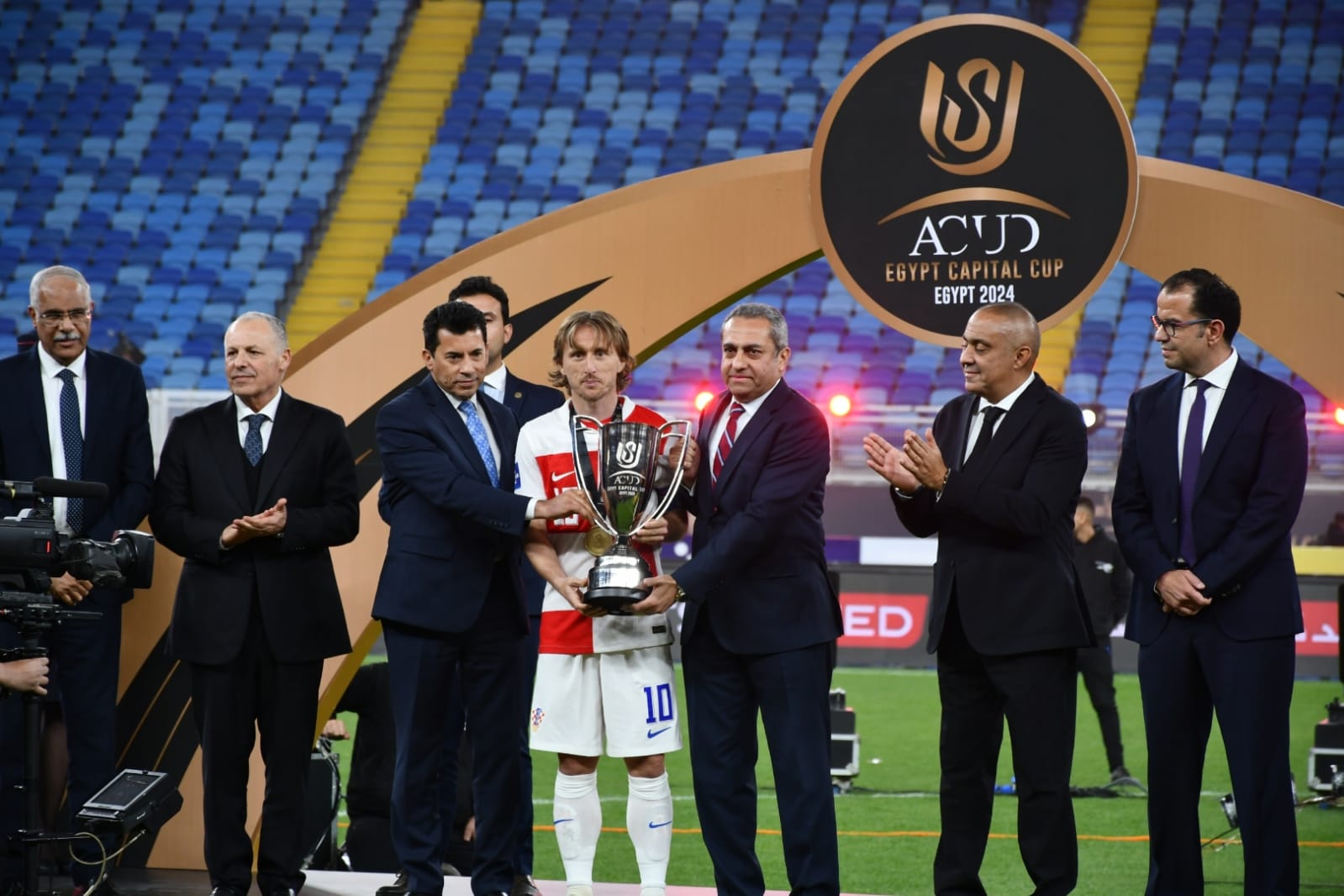 شاهد.. تتويج كرواتيا ببطولة كأس عاصمة مصر بعد الفوز علي الفراعنة 2 785