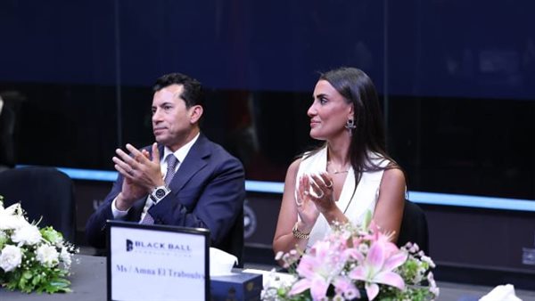 وزير الرياضة يشهد
