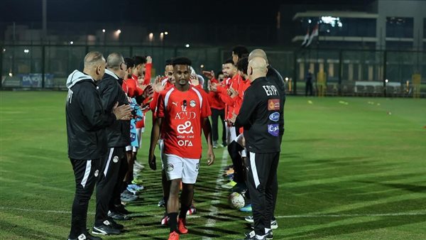 منتخب مصر ينظم ممرًا