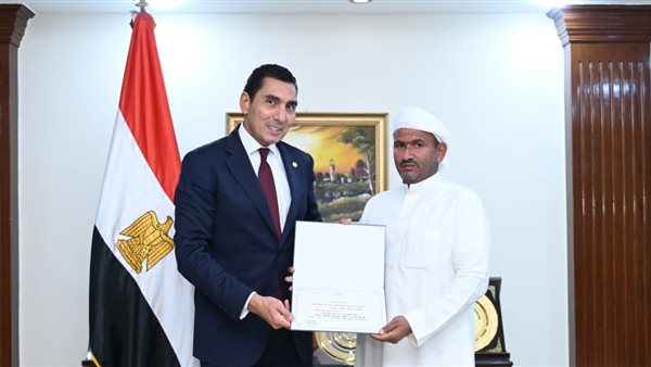 وزير الرياضة يكرم