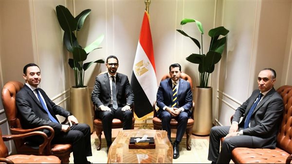 وزير الشباب والرياضة